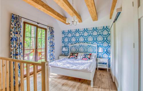 Lovely Home In Woryty With Wifi in Пентіни