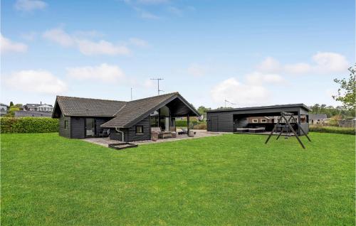  Awesome Home In Sjølund With Sauna in 6093 Sjølund