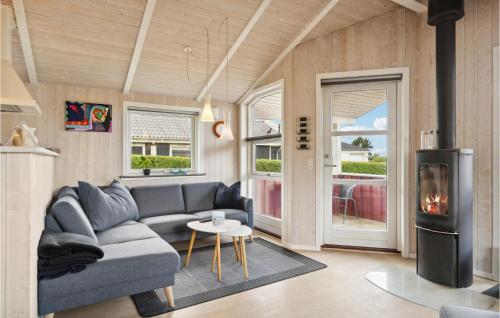 Nice Home In Esbjerg V With Wifi in Hjerting