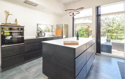 Kitchen, Amazing Home In Væggerløse With Wifi in Idestrup