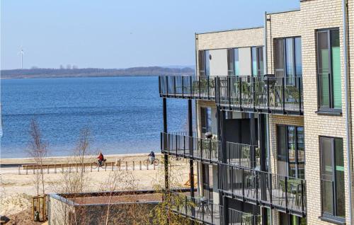 Penthouse Comfort - image 13