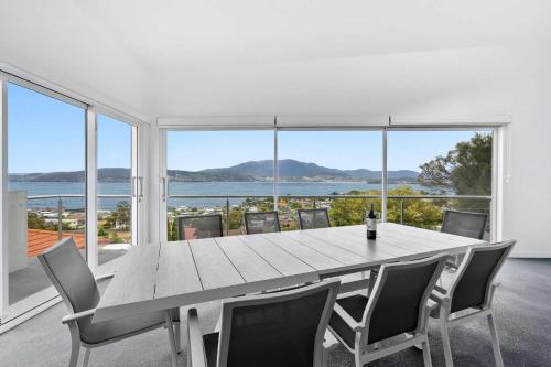 House on the Hillside with City Views Sleeps 12