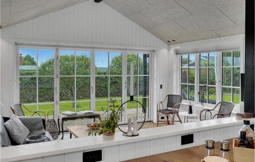 廚房, Cozy Home In Juelsminde With Wifi in 尤爾斯明納鎮中心