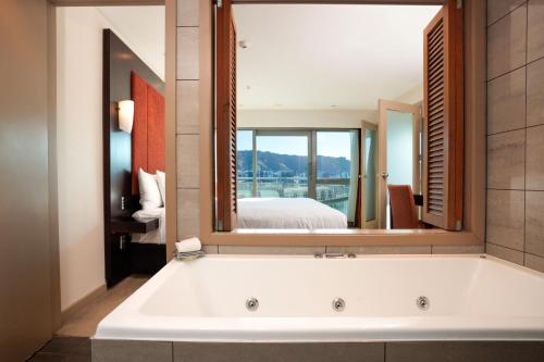 Copthorne Hotel Wellington Oriental Bay - image 3