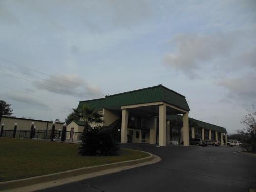 . Western Motel