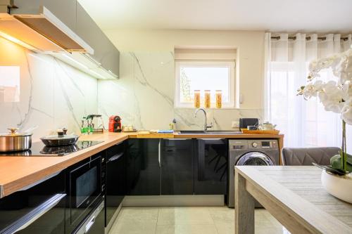 Le Charles 1 in Монбель'яр