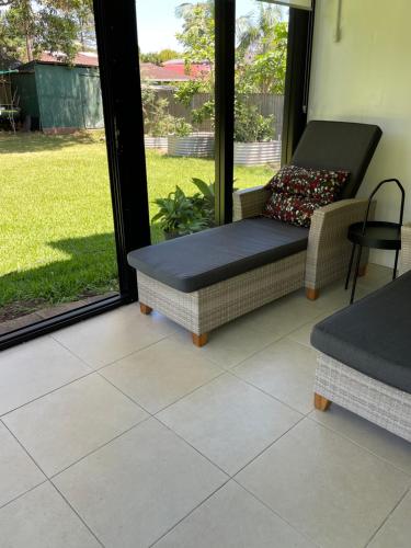 Garden Hideaway-Entirely Private in Hills District