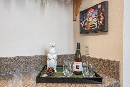 Granite Ridge Getaway Chill Deck Vibes AC in Shaver Lake (CA)