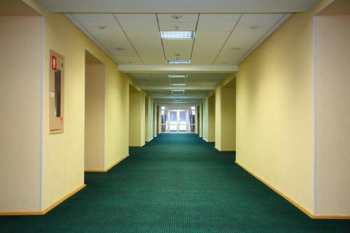 Maksim Hotel