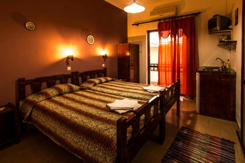 Savas Rooms - image 13