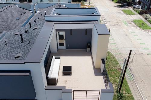 Spacious 3Bed 2King 3Bath Rooftop Free Wifi in Houston, USA