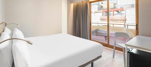 1 queen bed