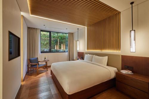 ANTO Room Type - Timber Junior Room for 2 People - Extra Person Fee KRW 33,000 On-Site
