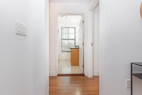 Downtown Miami 2 Bedrooms Apartment in Miami, USA