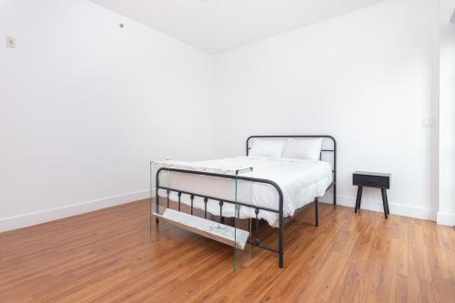 Downtown Miami 2 Bedrooms Apartment in Miami, USA
