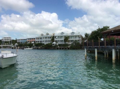 February Point Resort BB1