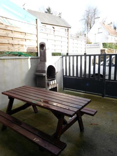 Les Gites Bleus de Lannion - avec cuisine- in ลันนิยง