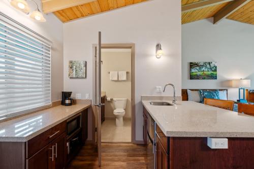 Castle Waimea Country Lodge - image 14
