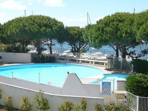 Studio cabine climatisé avec piscine et parking au Grau du Roi - FR-1-731-98