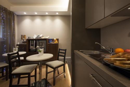 NG Guest House Roma San Pietro – Rome