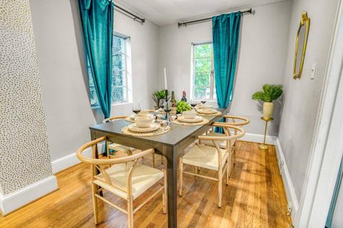 Charming Getaway, Minutes to Everything! in Charlotte, USA