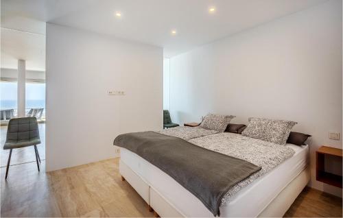 Luxurious Home In Granada - image 3