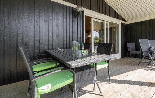  Holiday Home Humlevænget Iii in Hejls
