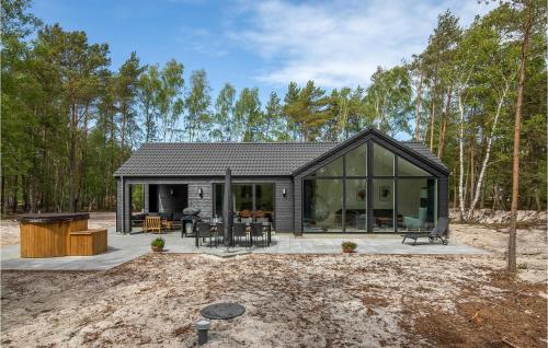 4 Bedroom Lovely Home In Nexø - Location saisonnière - Neksø