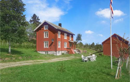 . 4 Bedroom Stunning Home In Lundamo