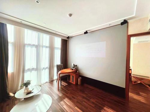 Beijing Jizhong Taurus Hotel - 편의 시설/서비스