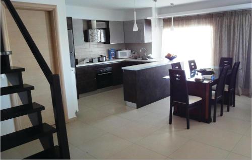 Kitchen, 7 Bedroom Cozy Home In Preveza in Nea Thesis