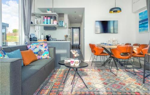  2 Bedroom Lovely Ship In Ohé & Laak in Ohé en Laak