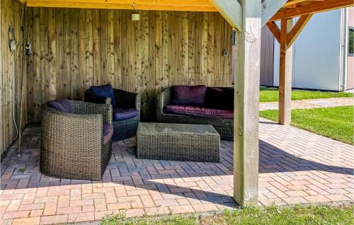  2 Bedroom Cozy Home In Oosterwolde in Oosterwolde