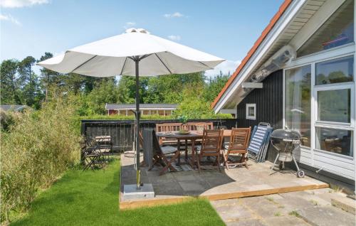  3 Bedroom Lovely Home In Føllenslev in Føllenslev
