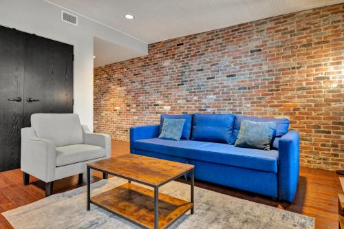 Ideal Spot Near 4th Street Live & Local Dining in Louisville, USA