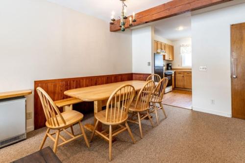 4BR Private Townhouse at Smugglers' Notch Resort condo in Jeffersonville (VT)