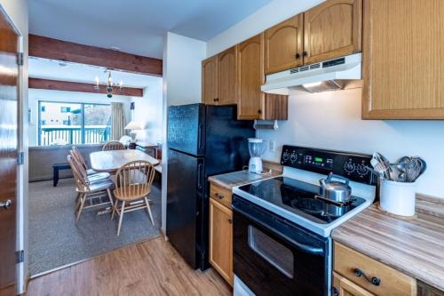 4BR Private Townhouse at Smugglers' Notch Resort condo in Jeffersonville (VT)