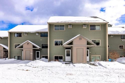 4BR Private Townhouse at Smugglers' Notch Resort condo in Jeffersonville (VT)