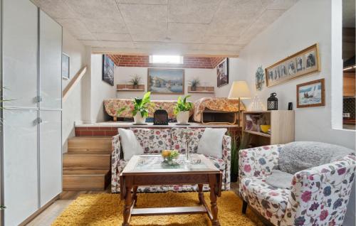 Lovely Apartment In Allinge With Wifi