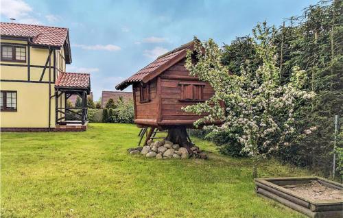 A szálláshely kívülről, 3 Bedroom Cozy Home In Debina in Poddabie