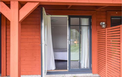 Vannas istaba, Nice Home In Månsarp With Lake View (Nice Home In Mansarp With Lake View) in Bondstorp