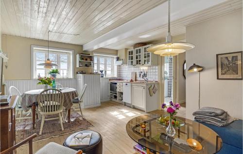 virtuve, Holiday Home Skarupøre Strandvej in Skarupore