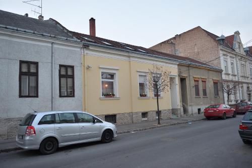 Sopron Eszter Apartman - image 3
