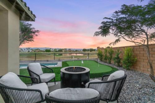 Desert Chill by VARE PGA West Stadium Course in La Quinta, USA
