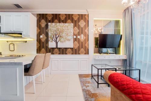 One-Bedroom Apartment image 7