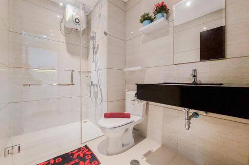 One-Bedroom Apartment image 6