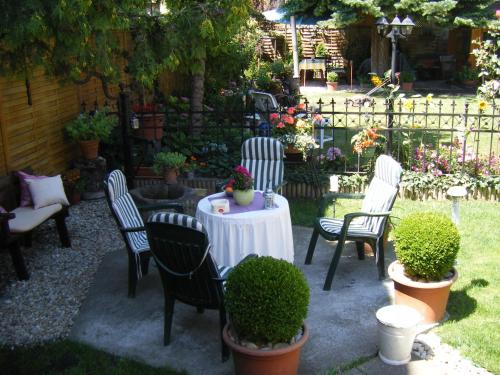 สวน, Sopron Eszter Apartman in อุยเตเลกี กุลวารอส