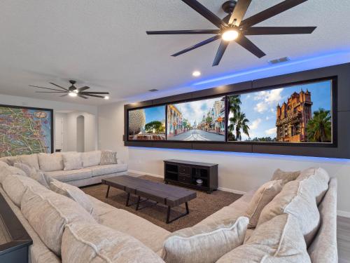 Last Minute Disney Getaway! Private Pool, Hot Tub & Games Room. Book Now! #97171 in Davenport, USA