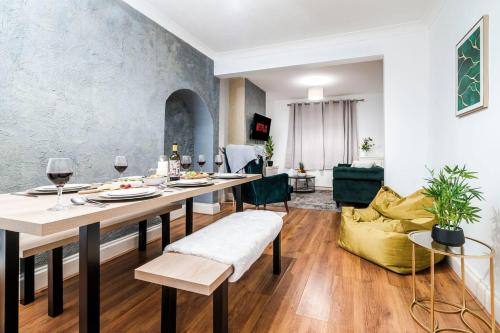 3 Bedroom, Terrace Sleeps 5, Monthly Stays, Northampton (zdjęcie 9)