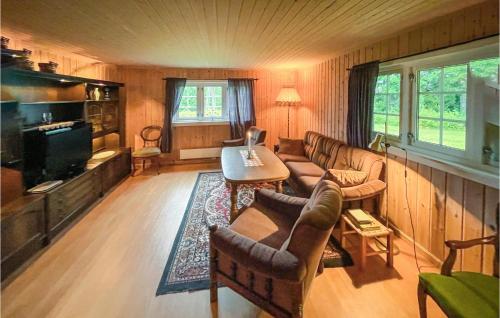 Nice Home In Sagstua With Lake View in Dyrrud